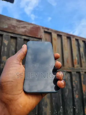 Apple iPhone 13 128 GB Black