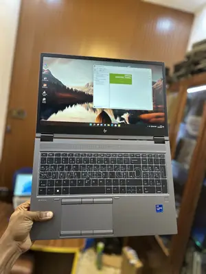 New Laptop HP ZBook Fury 15 G8 32GB Intel Core i7 SSD 512GB