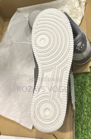 Nike (Air Force) Sneakers