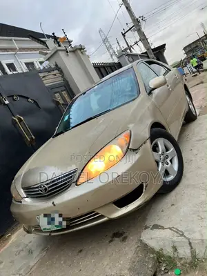Toyota Camry 2.4 XLi Automatic 2006 Gold