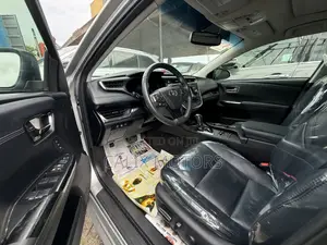 Toyota Avalon 2016 Silver
