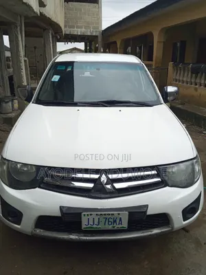 Mitsubishi L200 Double Cab GL 2.4 2WD 2010 White