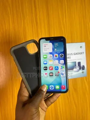 Apple iPhone 11 64 GB Black