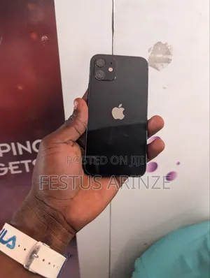 Apple iPhone 12 64 GB Black