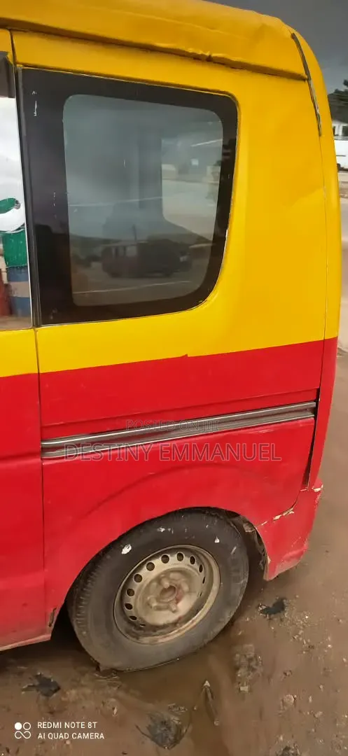 Daihatsu Hijet 2010
