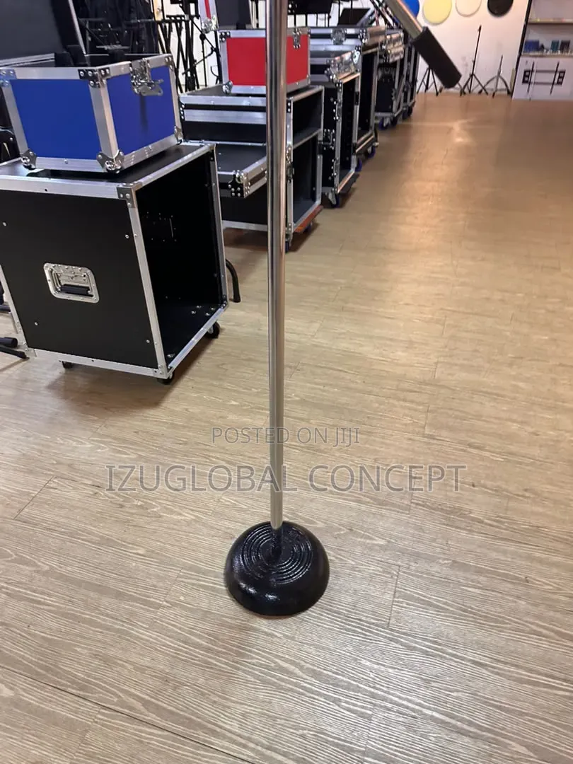 Heavy Duty Silver Round Base Microphone
