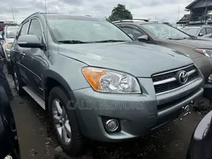 Toyota RAV4 2008 Green