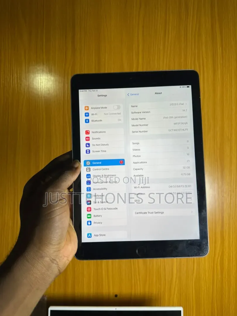 Apple iPad 9.7 32 GB Silver
