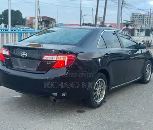Toyota Camry LE 4dr Sedan w/Prod. End 11/13 (2.5L 4cyl 6A) 2014 Black