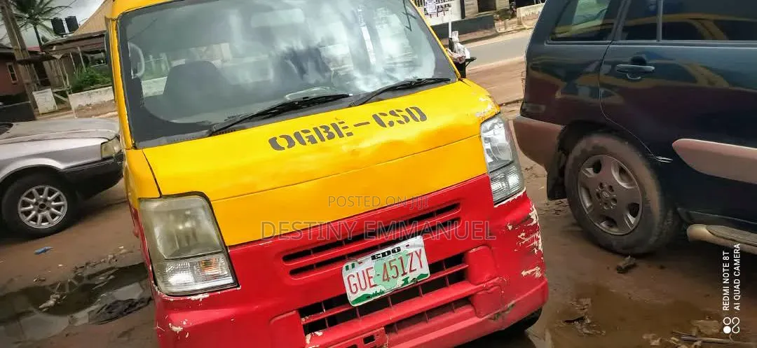 Daihatsu Hijet 2010