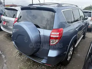 Toyota RAV4 2012 Blue