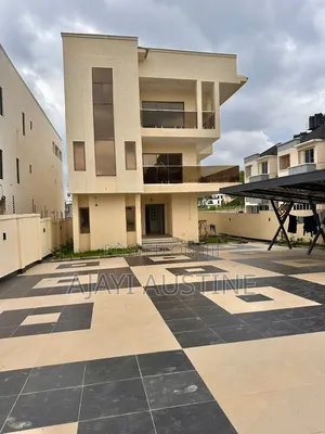 5bdrm Duplex in Guzape, Abuja for sale