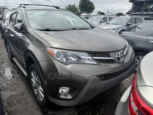 Toyota RAV4 2015