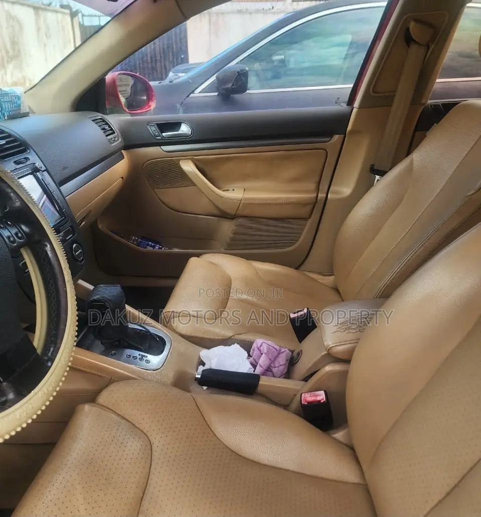 Volkswagen Passat 2009 Burgundy
