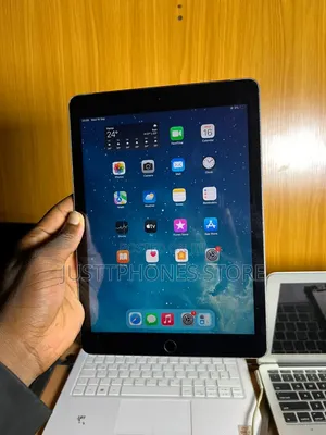 Apple iPad 9.7 32 GB Silver