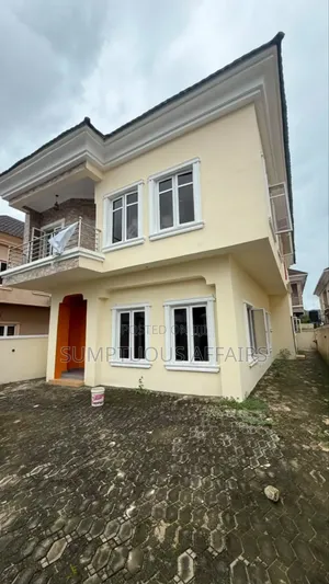 5bdrm Duplex in Ikota for rent