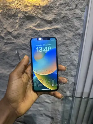 Apple iPhone X 64 GB White