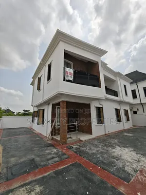 4bdrm House in Greenfield, Isheri North for sale