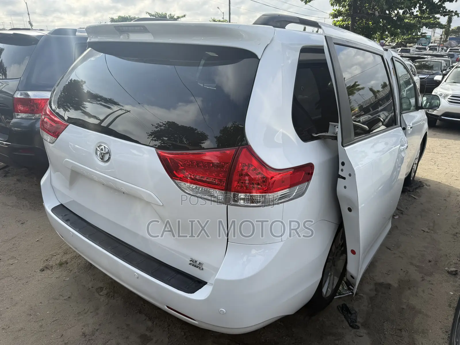 Toyota Sienna 2014 White