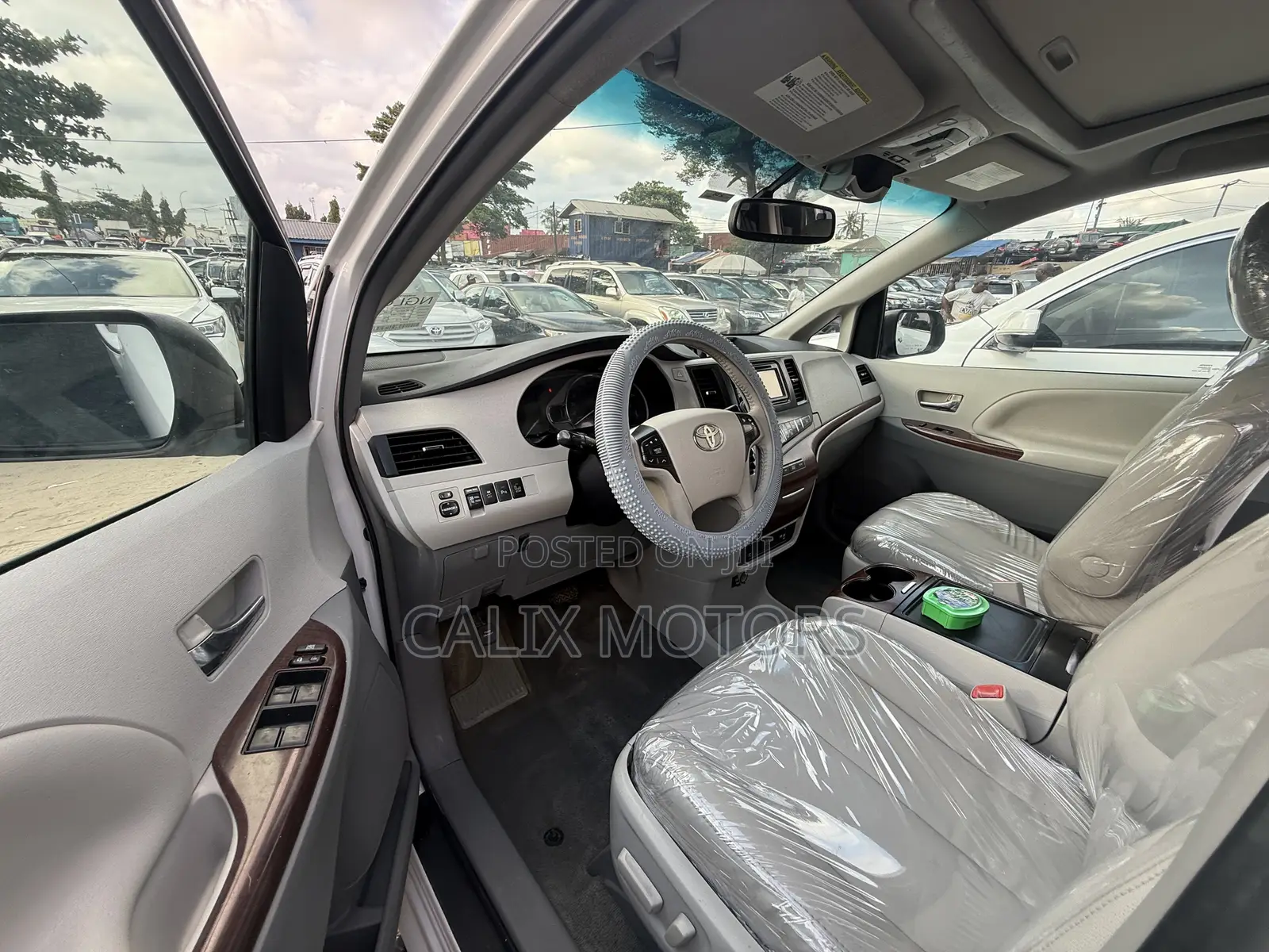 Toyota Sienna 2014 White