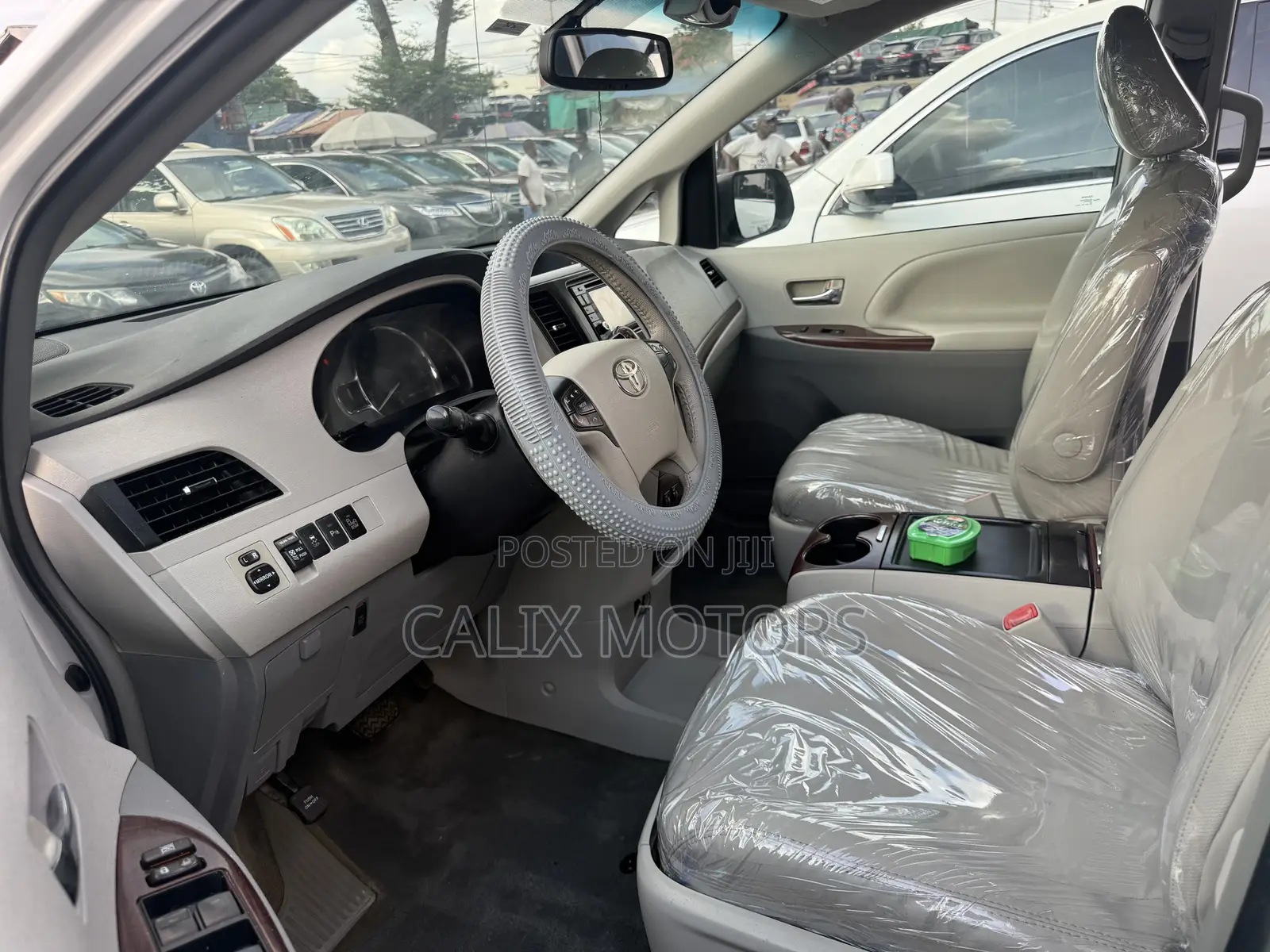 Toyota Sienna 2014 White