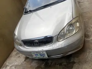 Toyota Corolla LE 2005 Gold