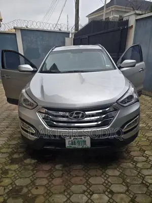 Hyundai Santa Fe SE FWD 2016 Silver