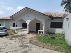 5 Bedroom Bungalow With Bq 1bedm