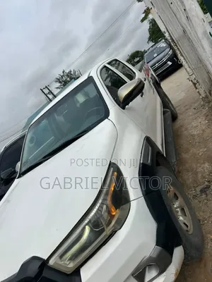 Toyota Hilux 2015 White
