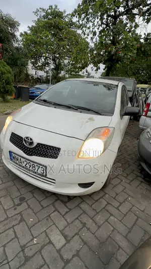Toyota Yaris 1.4 2002 White