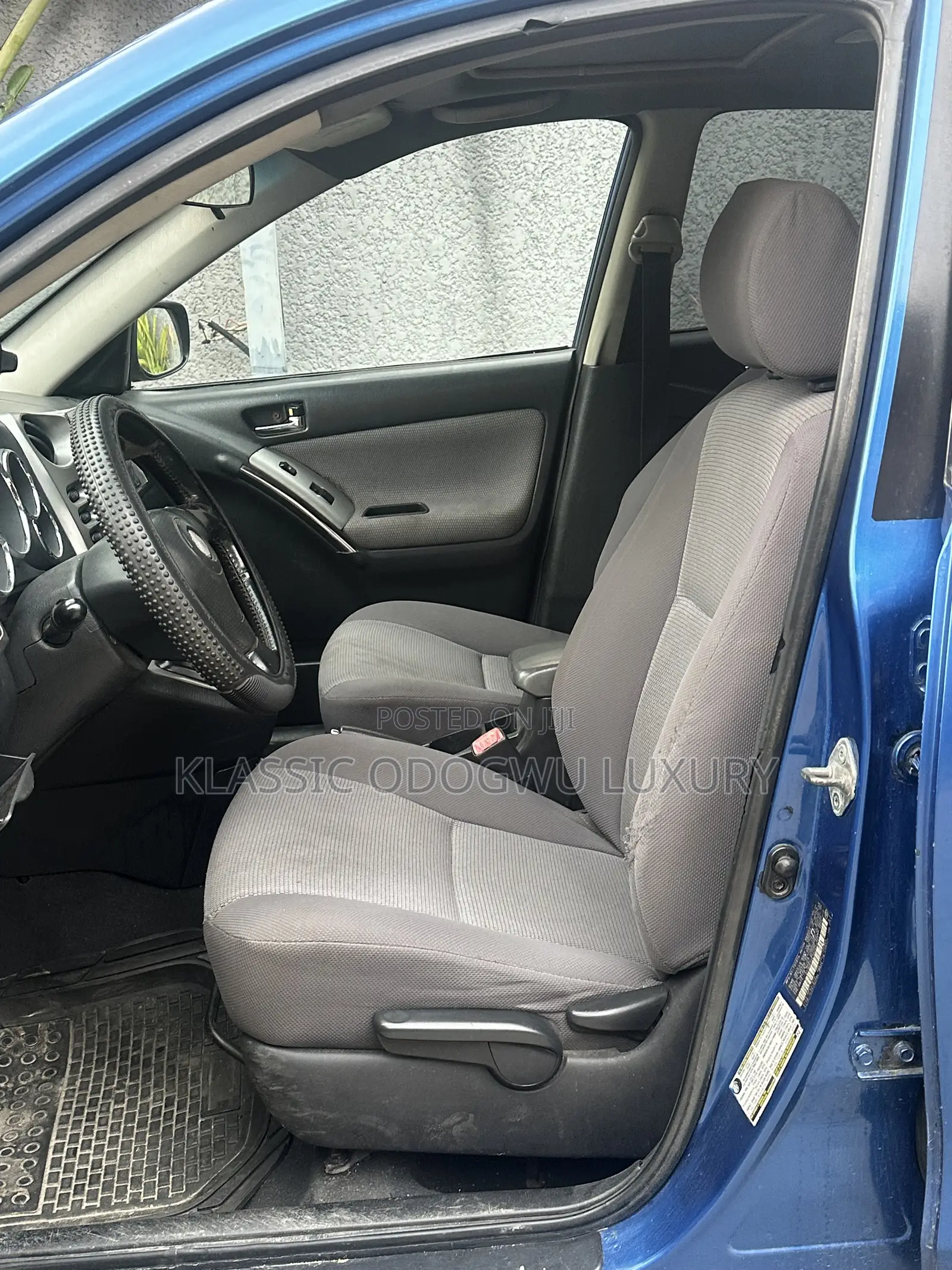 Toyota Matrix Hatchback AWD (1.8L 4cyl 4A) 2006 Blue