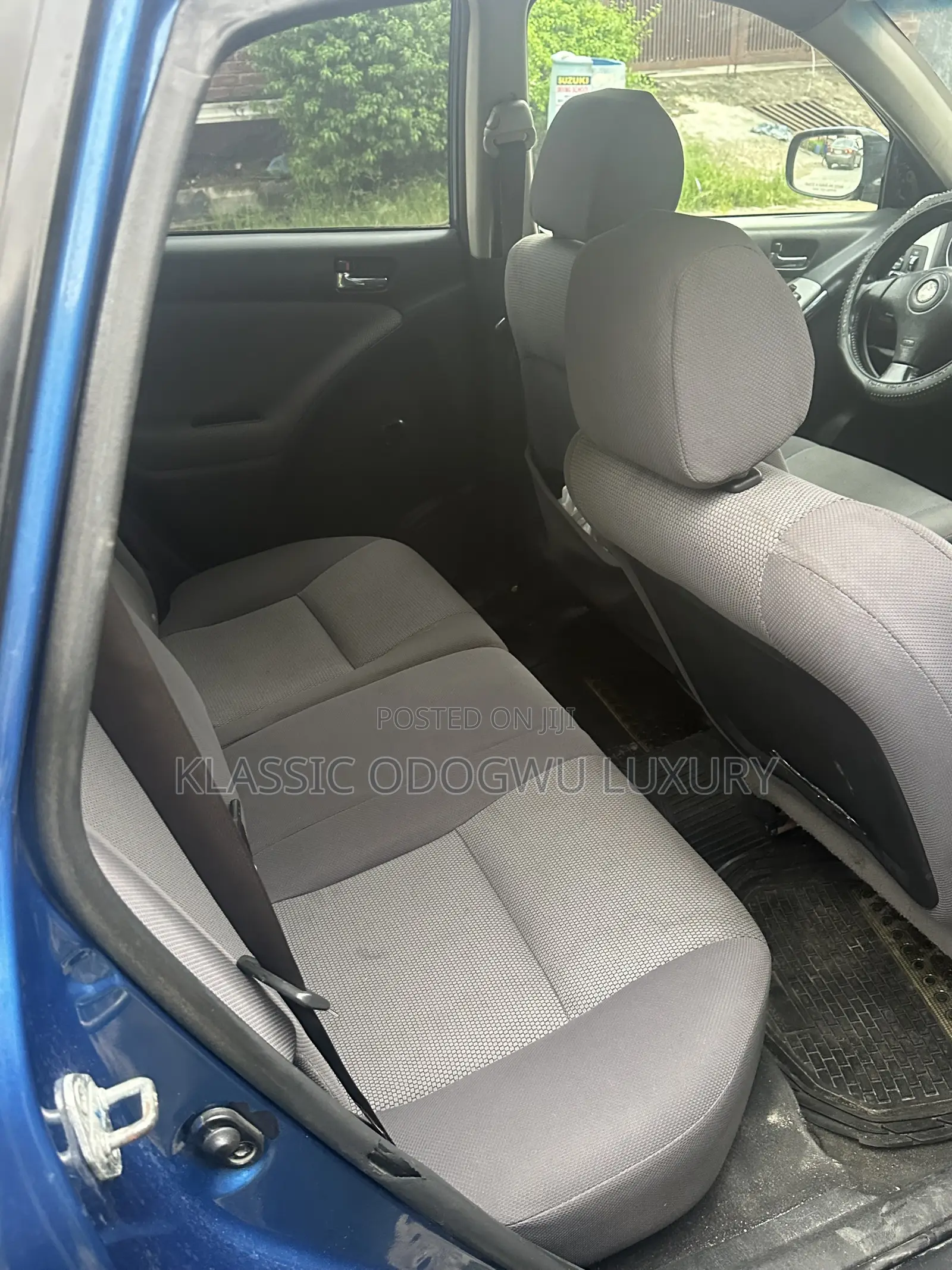 Toyota Matrix Hatchback AWD (1.8L 4cyl 4A) 2006 Blue