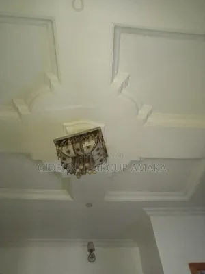 5bdrm House in Benin City for sale