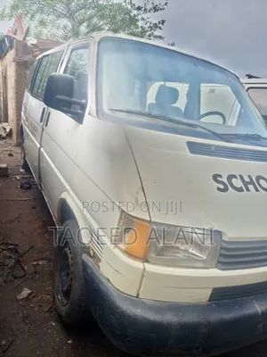 Volkswagen Transporter 2000 White