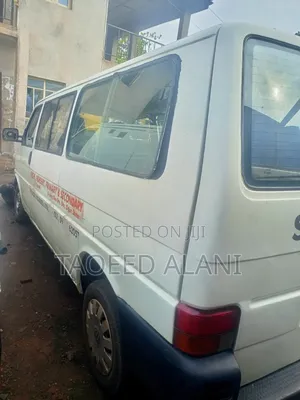 Volkswagen Transporter 2000 White