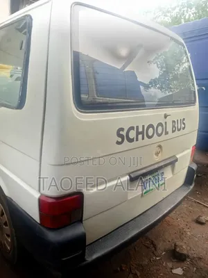 Volkswagen Transporter 2000 White