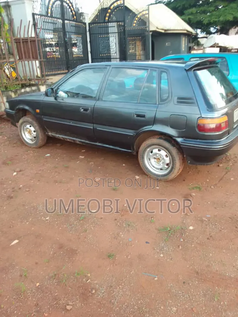 Toyota Corolla 1997 Black