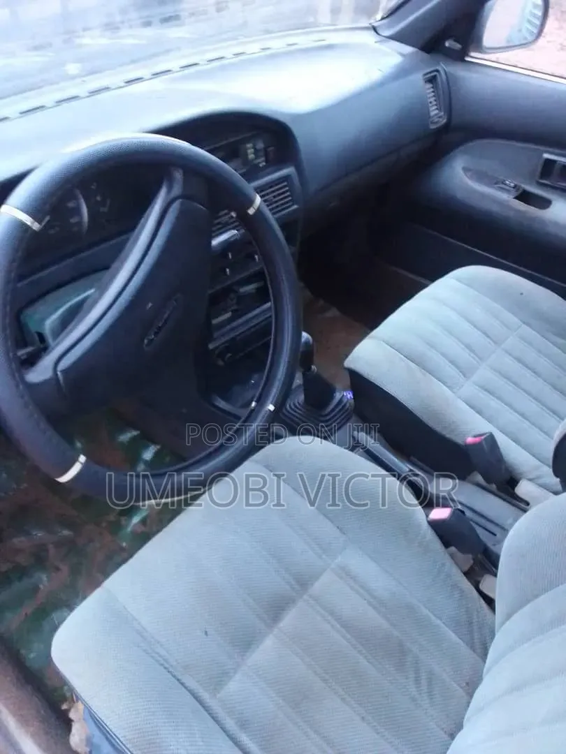 Toyota Corolla 1997 Black
