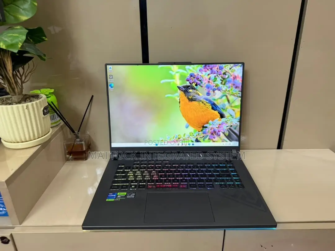 Laptop Asus ROG Strix G16 G614 16GB Intel Core i7 SSD 1T
