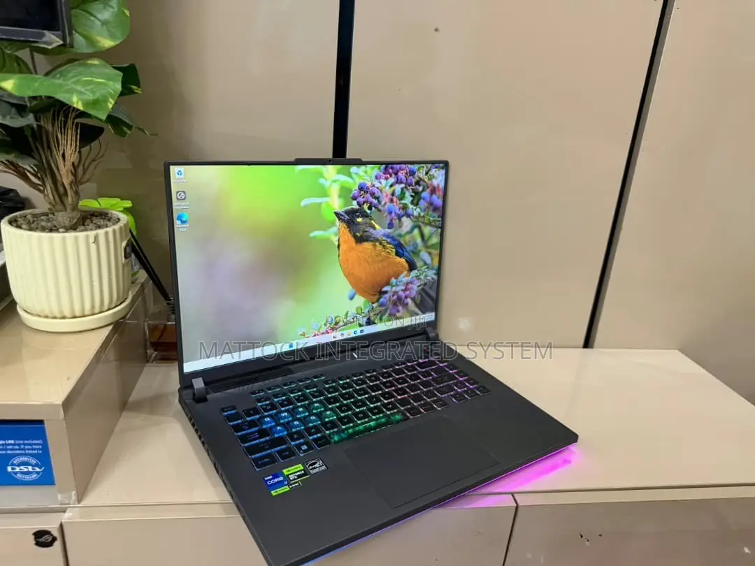 Laptop Asus ROG Strix G16 G614 16GB Intel Core i7 SSD 1T