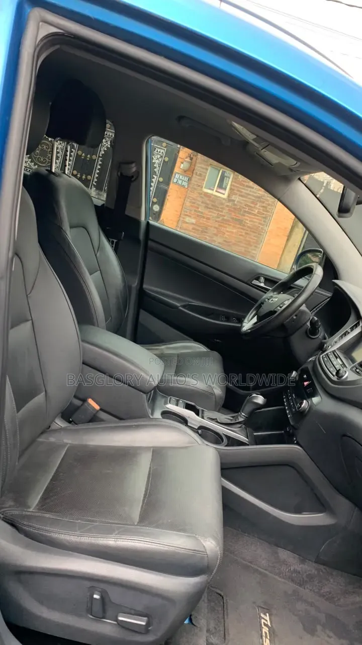 Hyundai Tucson 2017 Blue