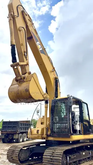 Direct Tokunbo Excavator CAT320CL (4 Units Available)