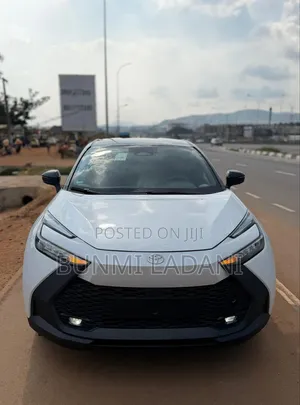 Toyota C-HR 2026 White