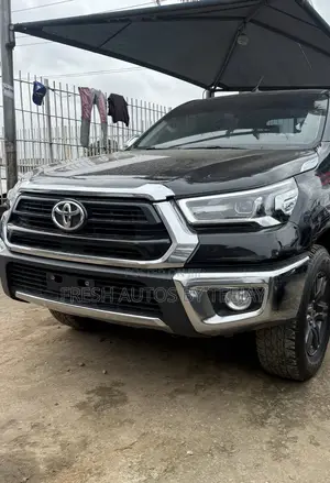 Toyota Hilux 2023 Black