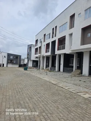 4bdrm Duplex in Paradise, Kaura for sale