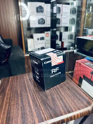 Canon RF 50mm 1.8 STM