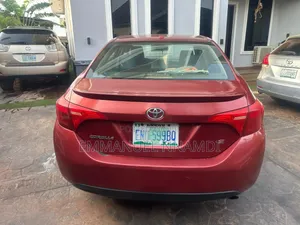 Toyota Corolla S 4dr Sedan (1.8L 4cyl CVT) 2015 Red