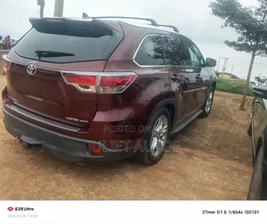 Toyota Highlander 2016 Red