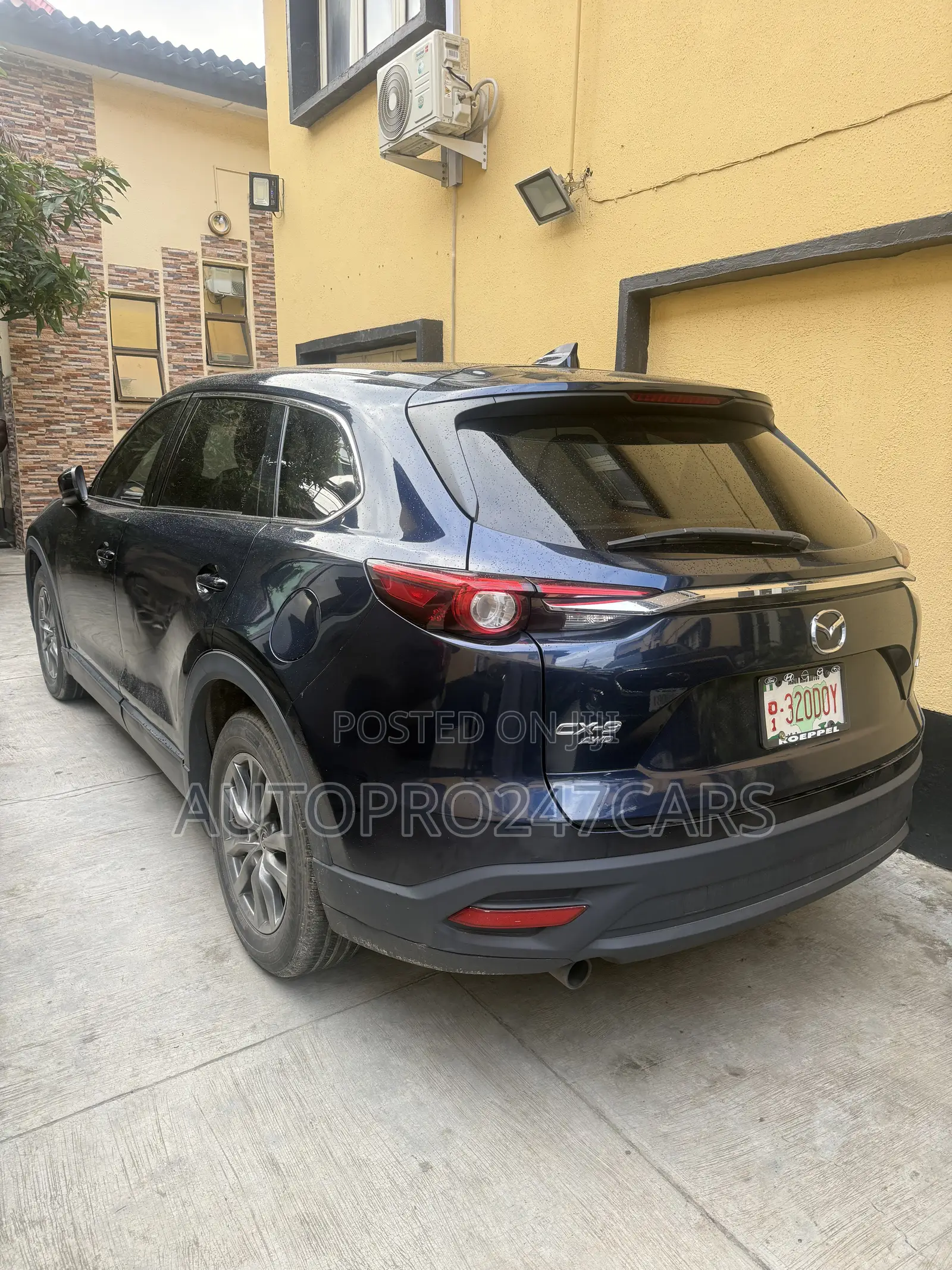 Mazda CX-9 2019 Blue