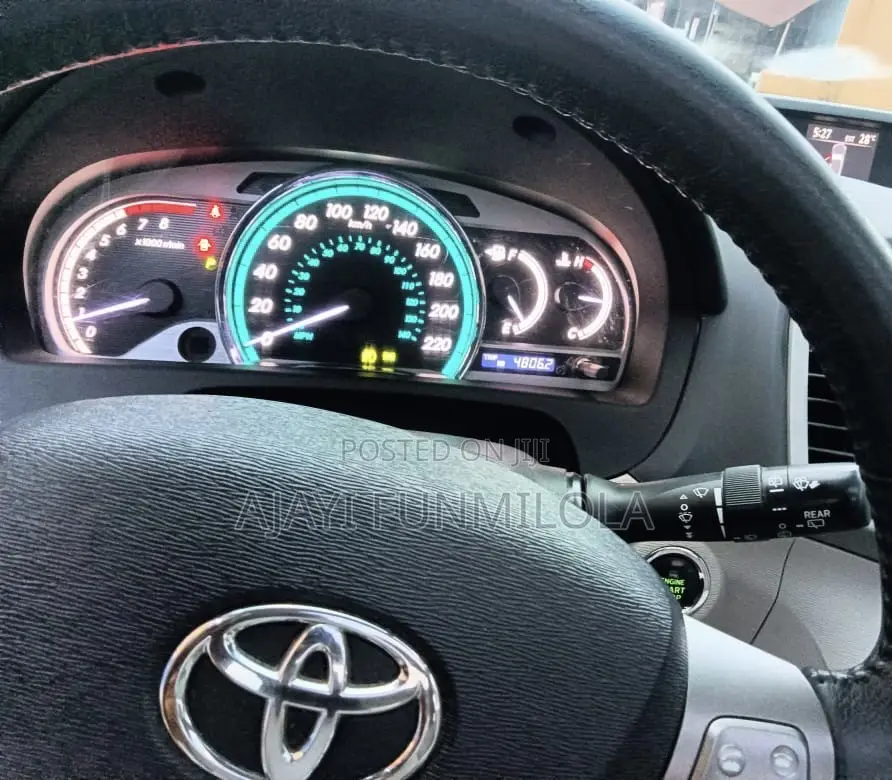 Toyota Venza 2010 Silver